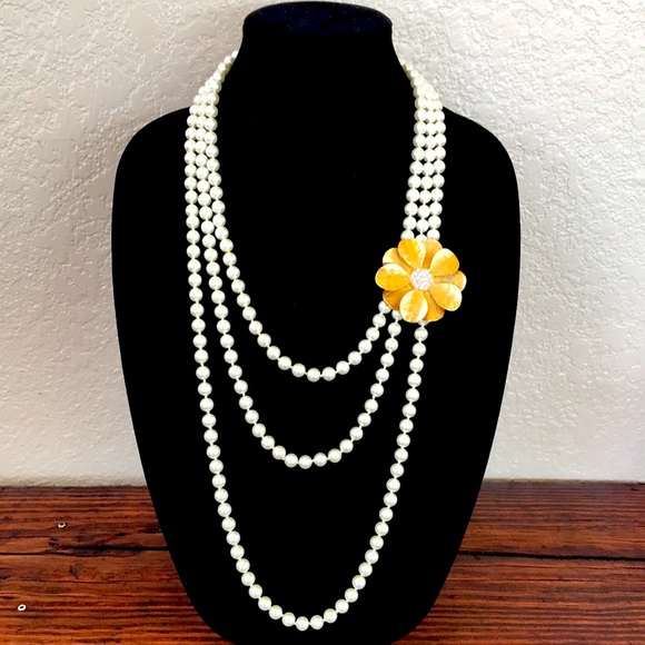 Necklace - Picture 1 of 6